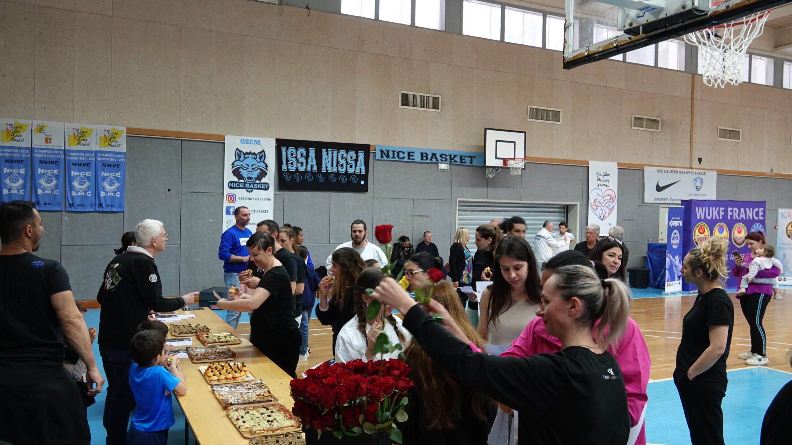 Photographie Secourisme et buffet